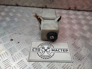 бачок гидроусилителя