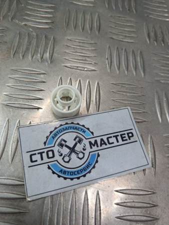 Фиксатор топливной трубки